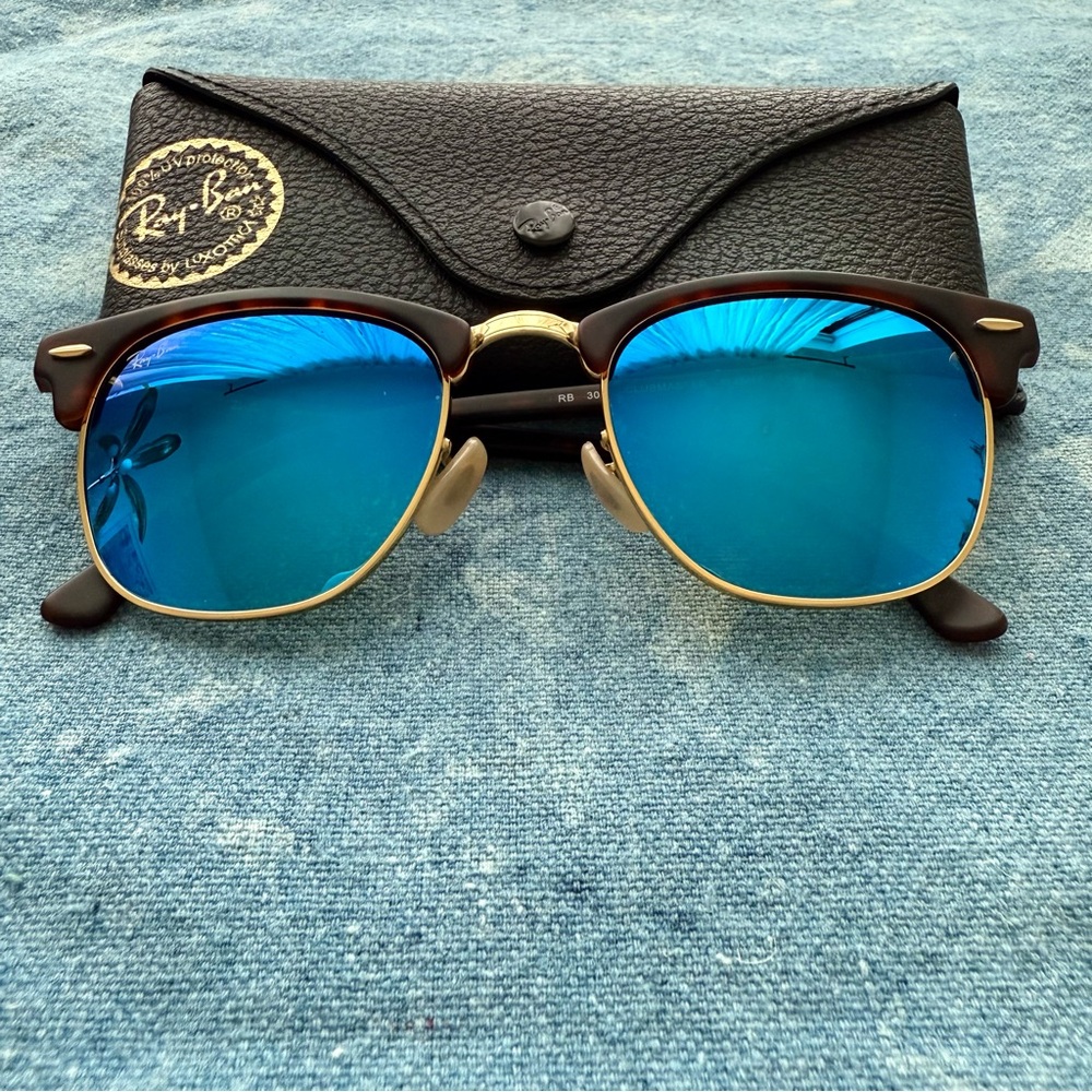 Ray-Ban Sunglasses with Blue Lenses